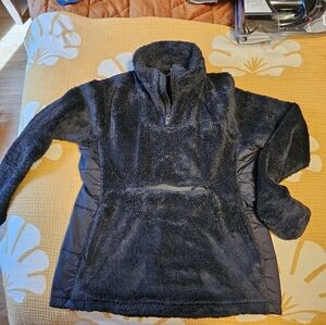 Black The North Face quarter zip